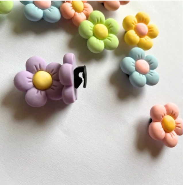 7 kusů ozdob na crocs kytičky