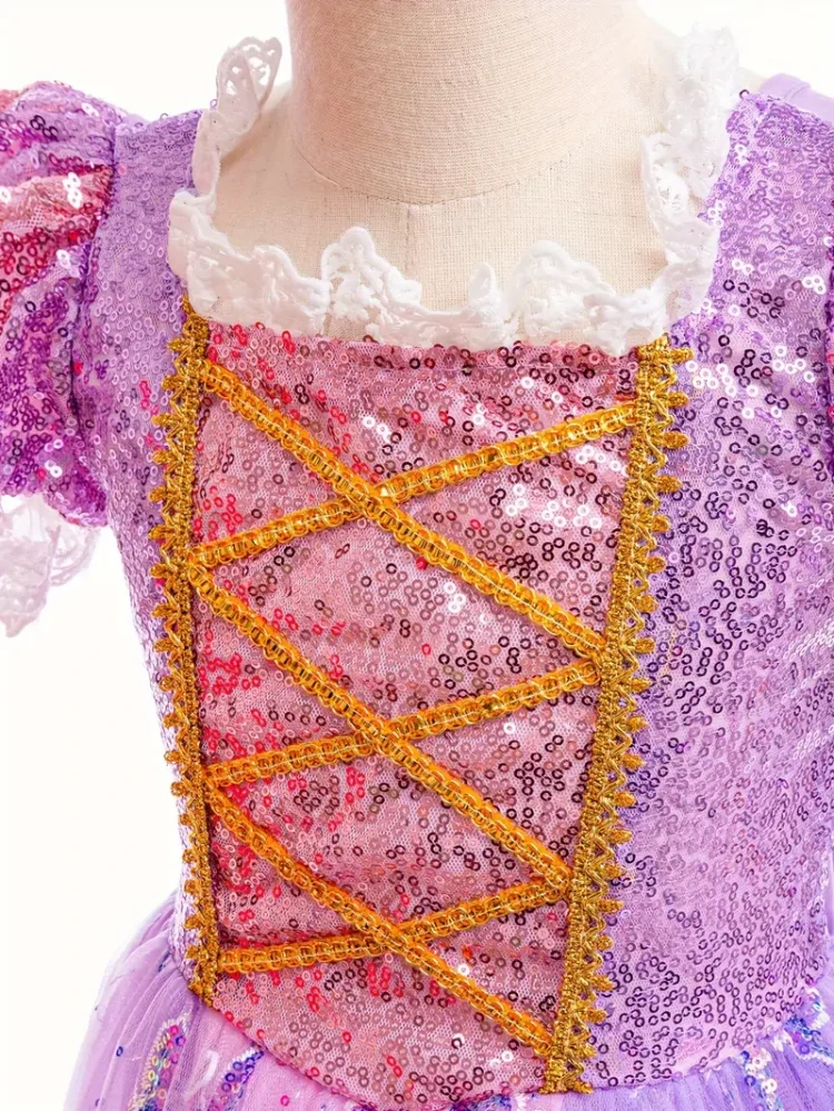 Fialkové šaty pro princeznu