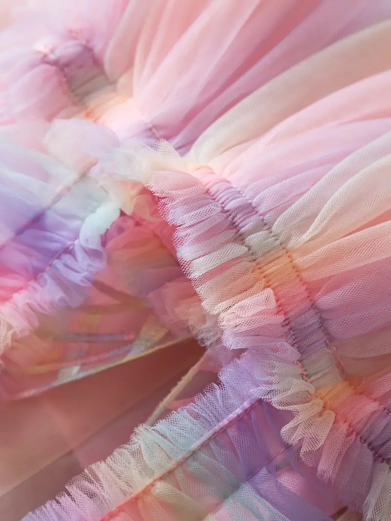 Dětské slavnostní šaty s motýlem – pastelové tylové šaty