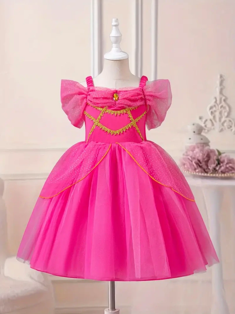 růžové šaty pro princeznu