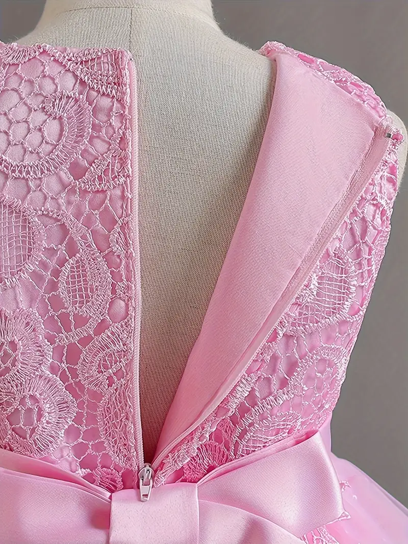 Šaty pro družičku