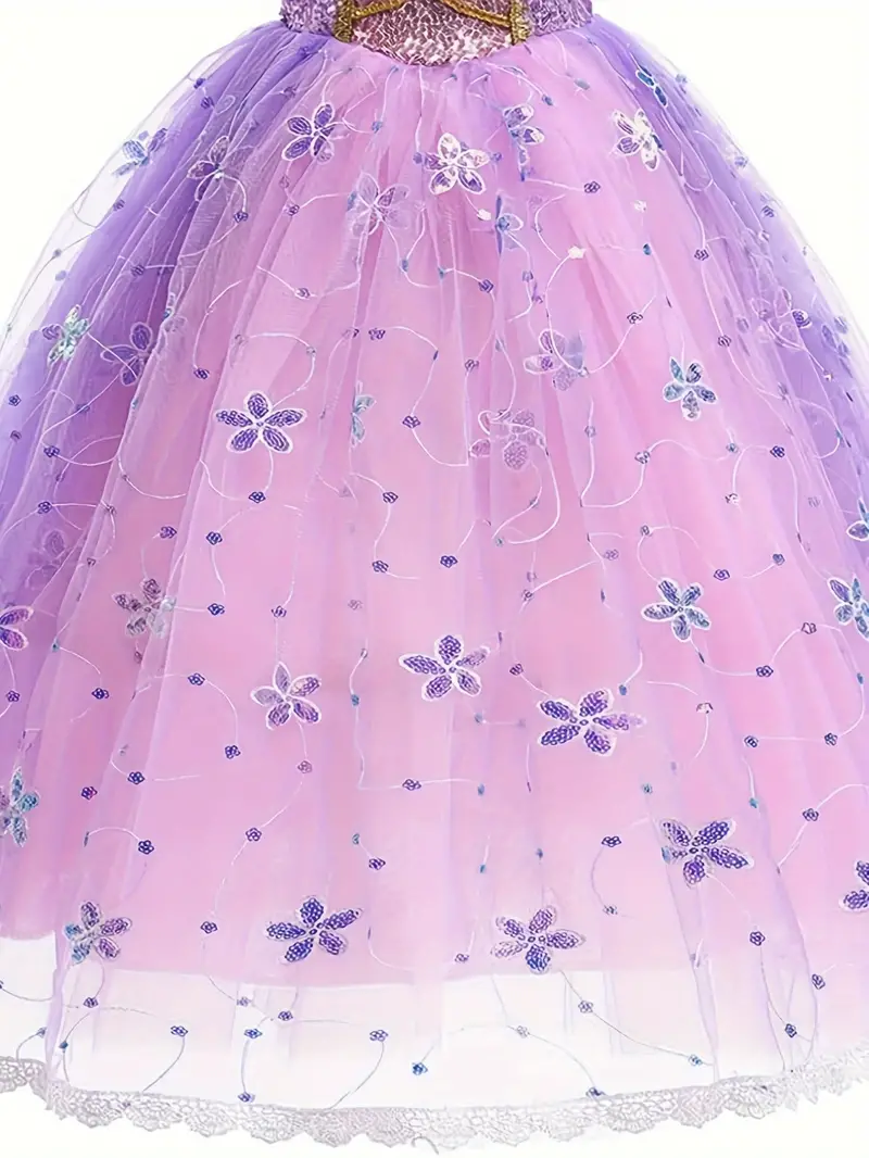 fialkové šaty pro princeznu